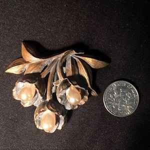 Genuine Vintage Flower Brooch